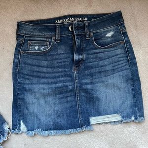American Eagle Jean Skirt- size 6!